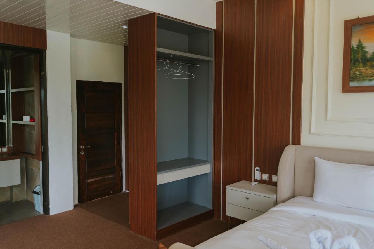 Nirvana Hotel Resort טטבאטו מראה חיצוני תמונה